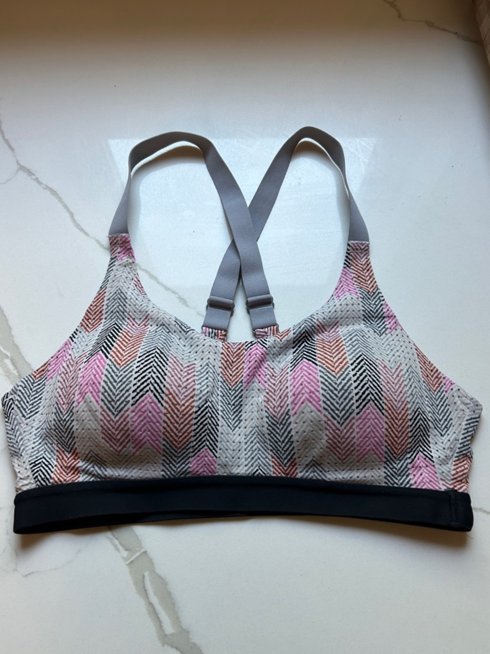 Victoria's Secret VSX Sports Bra - 34B